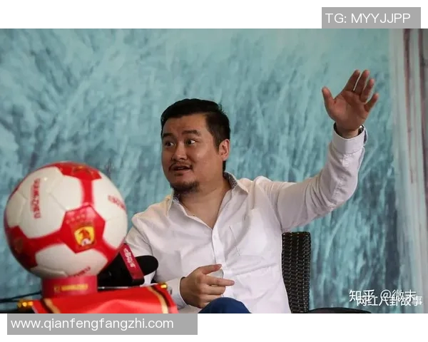 诗人与足球的奇妙交汇谁是那位兼具文采与球技的明星