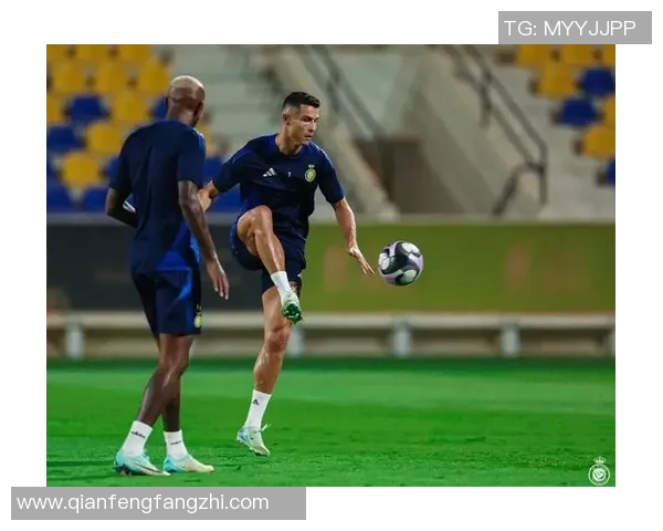 门牙有缝隙的足球明星如何用自信与实力征服绿茵场